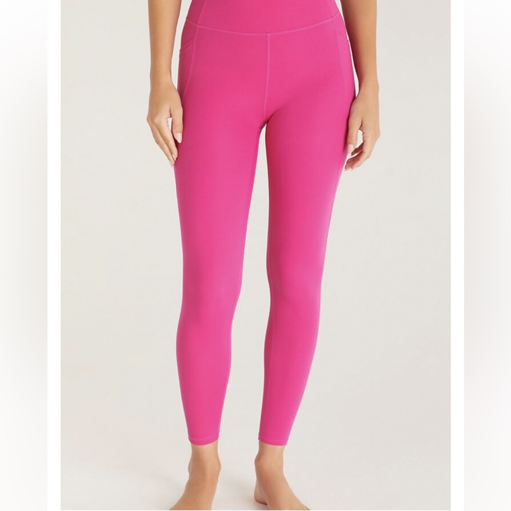 7/8 hot pink leggings